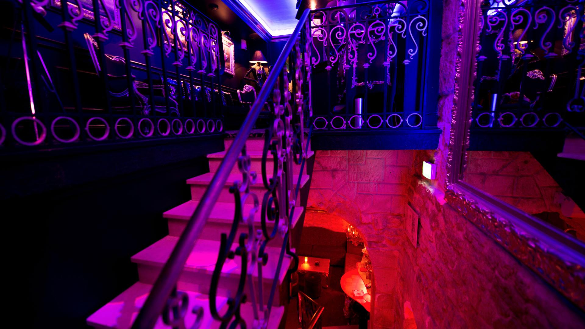 Taken Club - Swinger Club in Paris, France