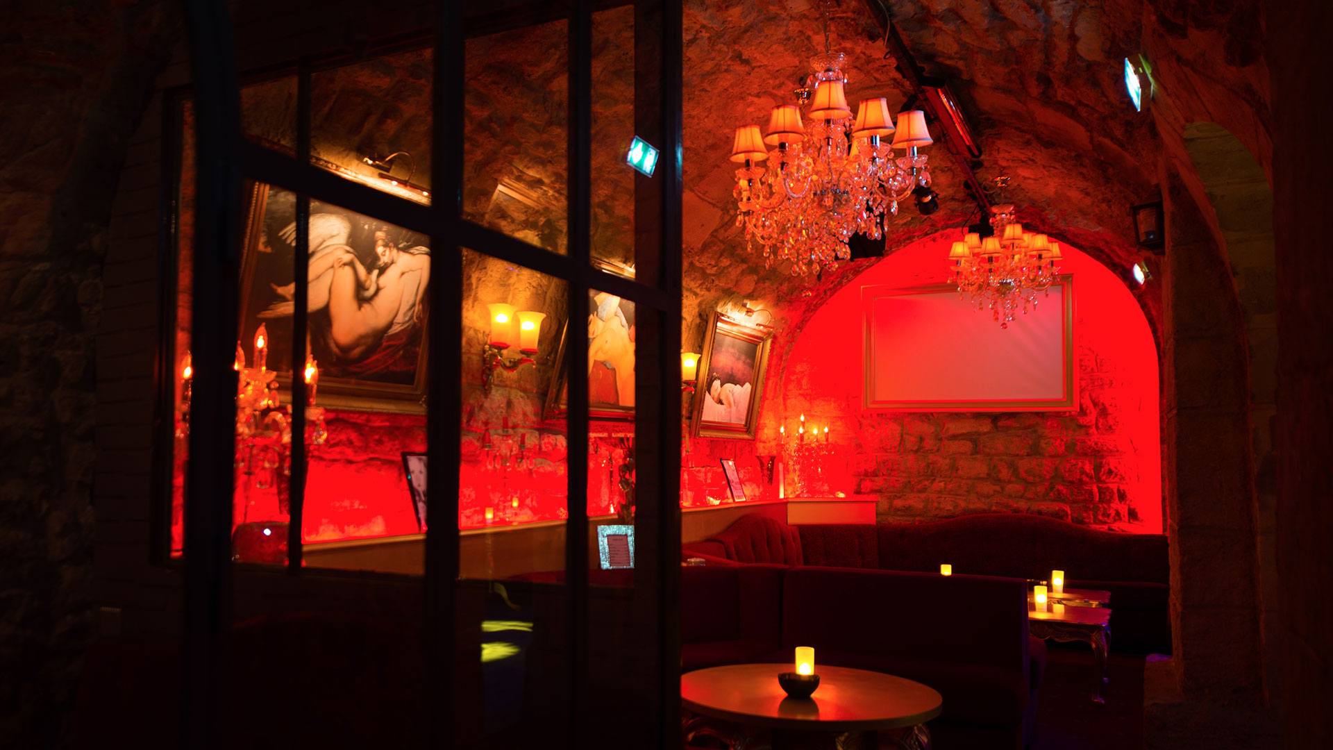 Taken Club - Swinger Club in Paris, France