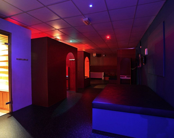 Alina Sauna Poitiers - Swinger Club in Poitiers, France