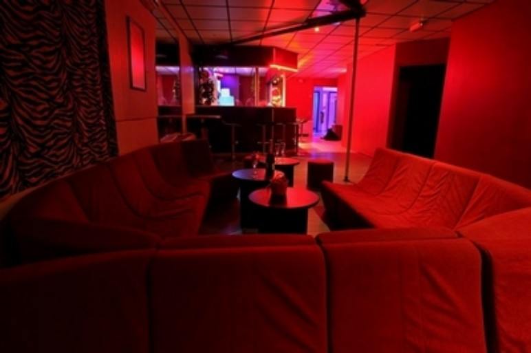 Alina Sauna Poitiers - Swinger Club in Poitiers, France
