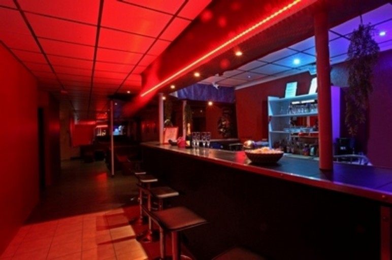 Alina Sauna Poitiers - Swinger Club in Poitiers, France