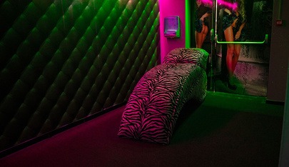 Club La Tentation - Nightclub in Premesques, France