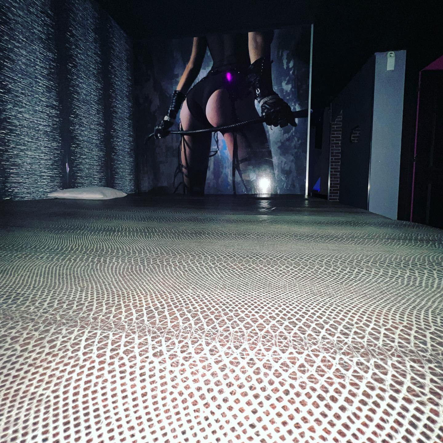Club La Tentation - Nightclub in Premesques, France