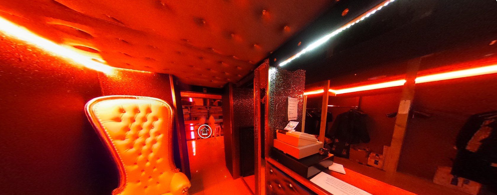 Le Liberty Station - Swinger Club in Prinquiau, France