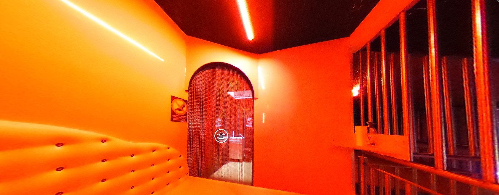 Le Liberty Station - Swinger Club in Prinquiau, France