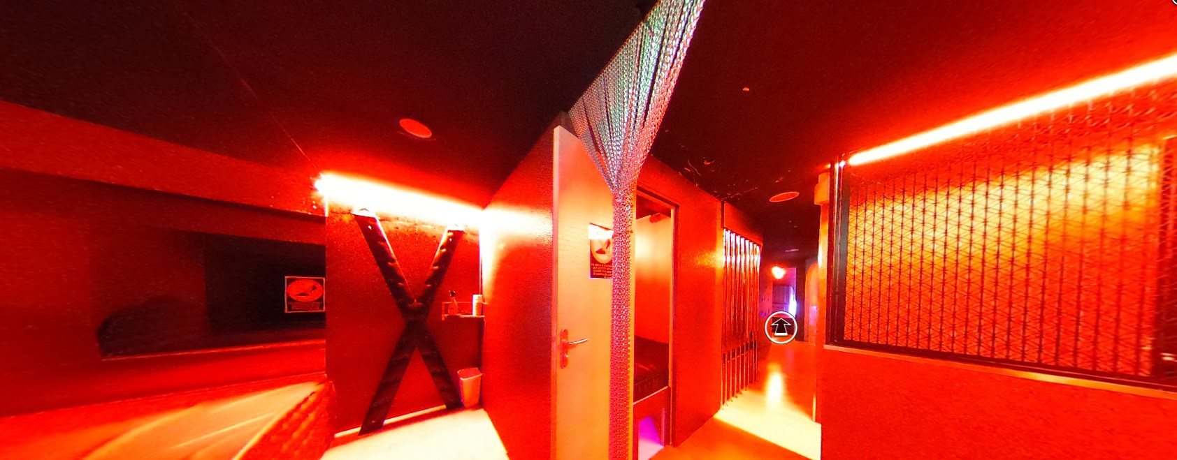 Le Liberty Station - Swinger Club in Prinquiau, France