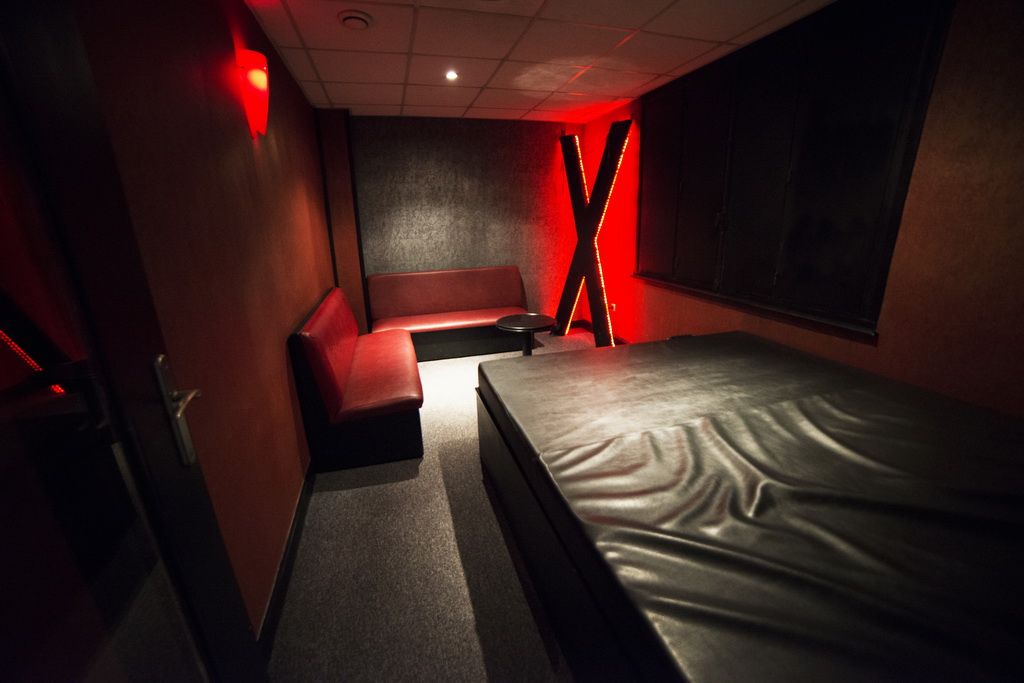 Le Clean - Swinger Club in Riom, France