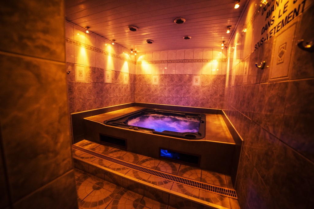 Le Clean - Swinger Club in Riom, France
