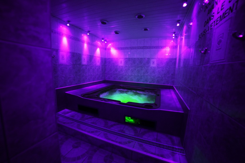 Le Clean - Swinger Club in Riom, France