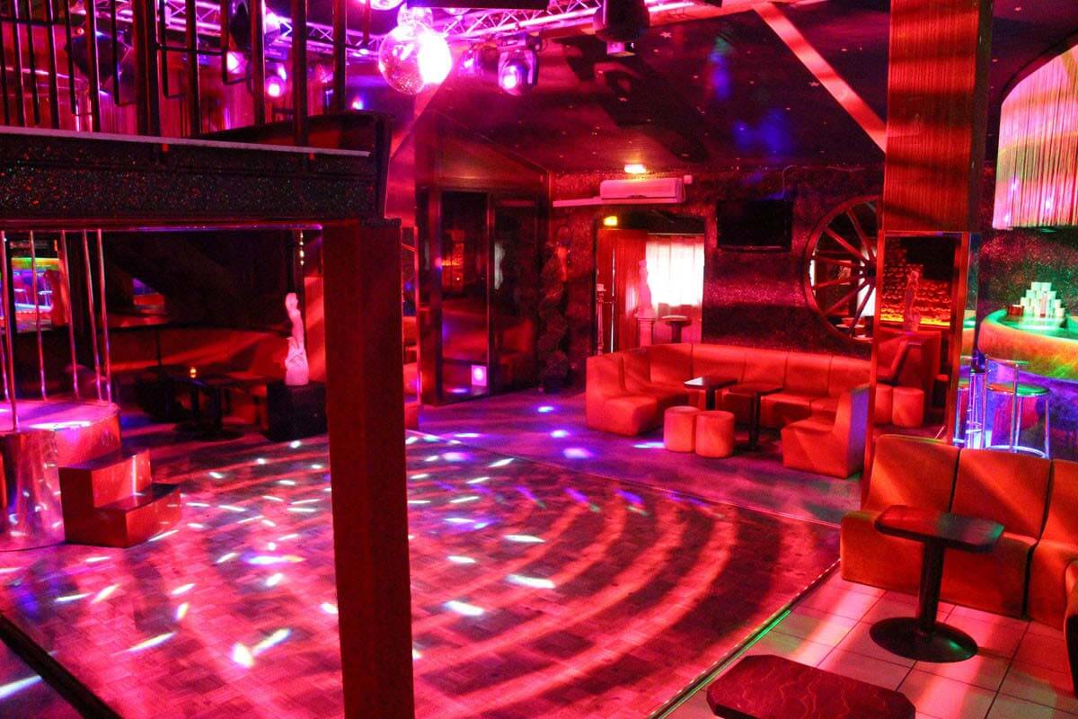Hot Club - Swinger Club in Roqueseriere, France