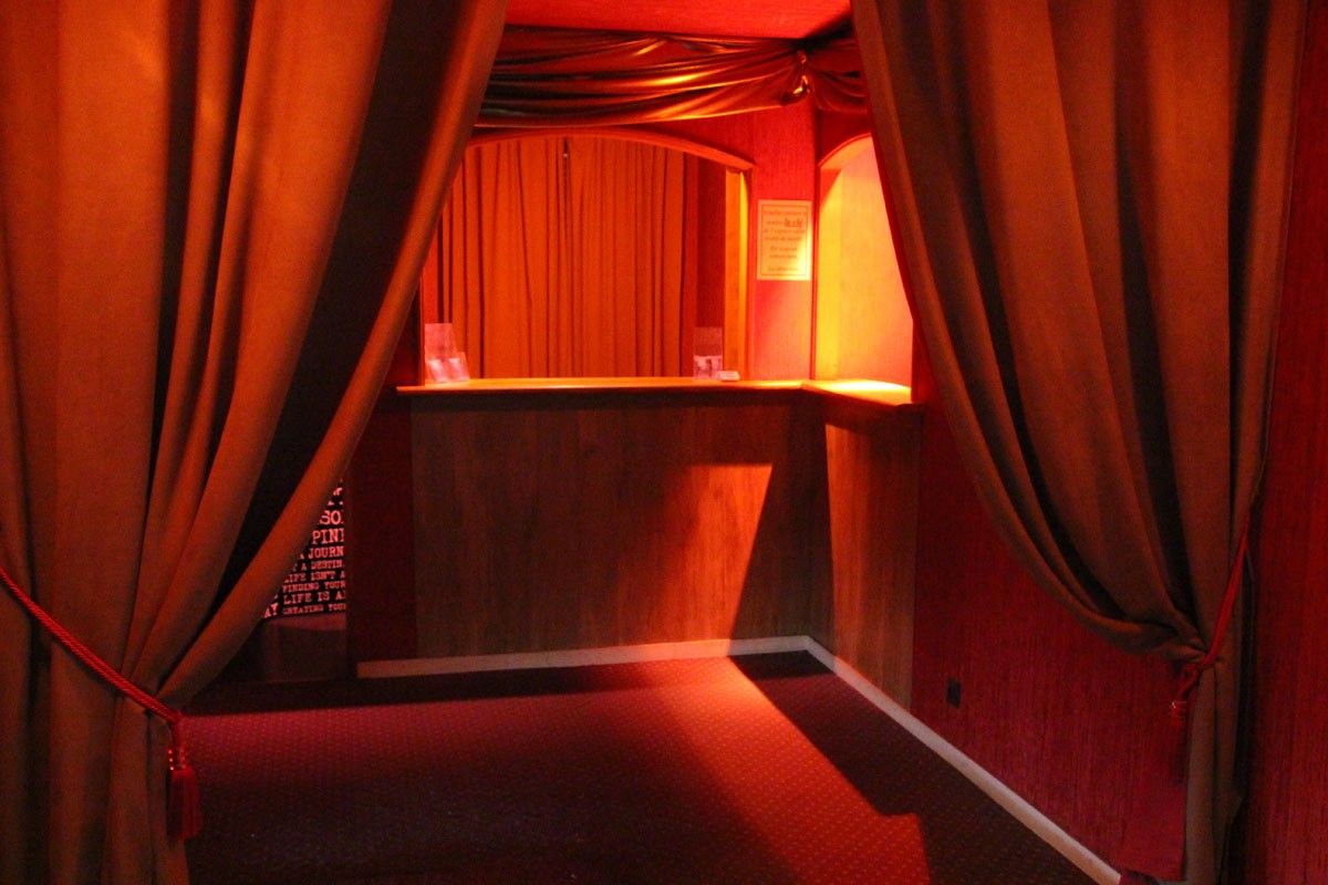 Hot Club - Swinger Club in Roqueseriere, France