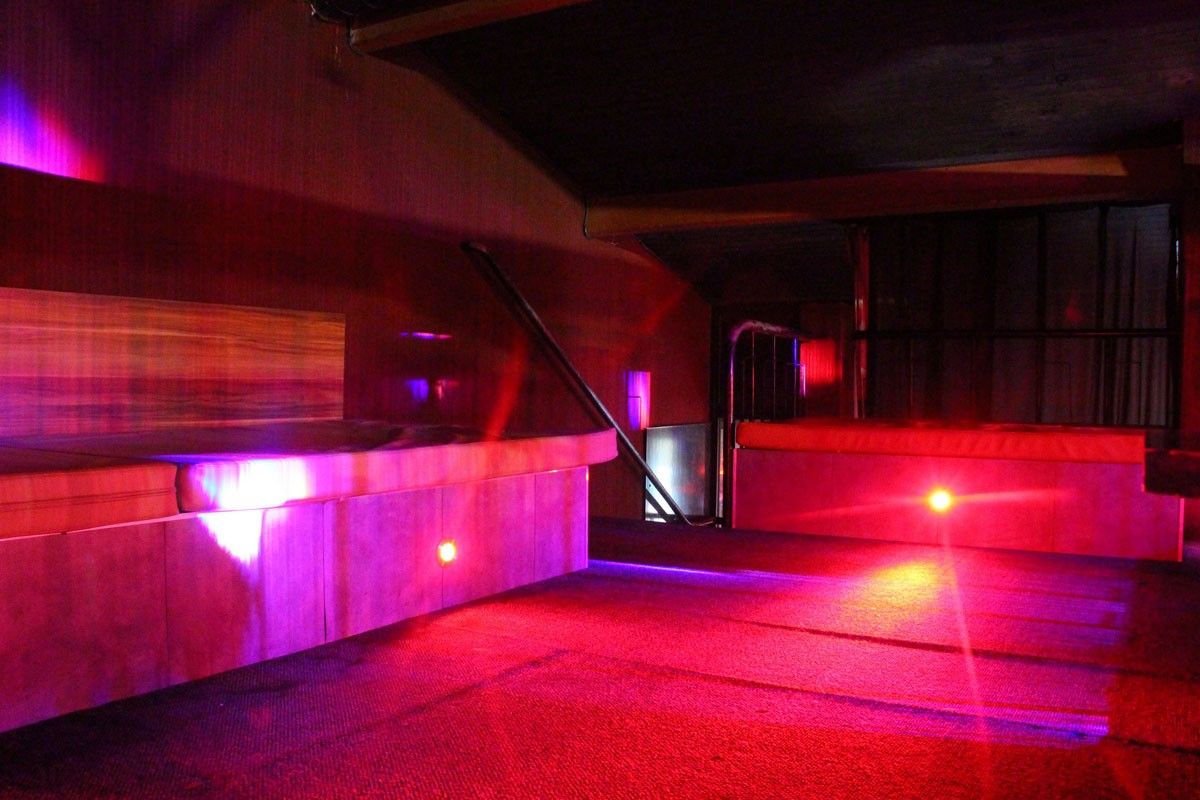 Hot Club - Swinger Club in Roqueseriere, France