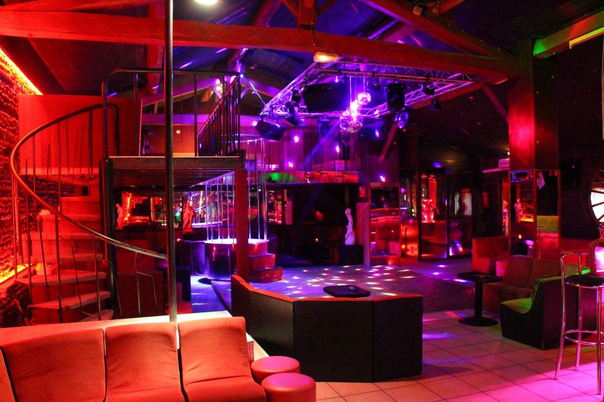 Hot Club - Swinger Club in Roqueseriere, France