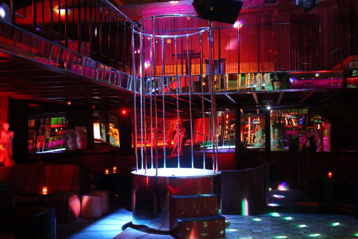 Hot Club - Swinger Club in Roqueseriere, France