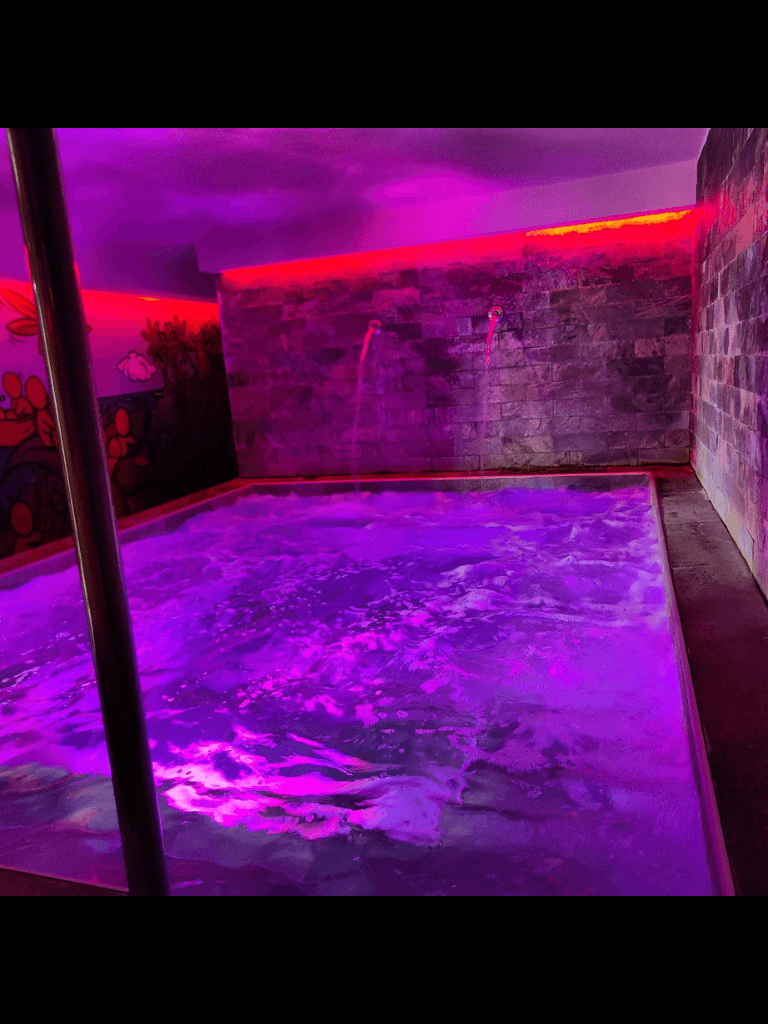 Sauna Club Bubbles - Swinger Club in Saint Denis, France