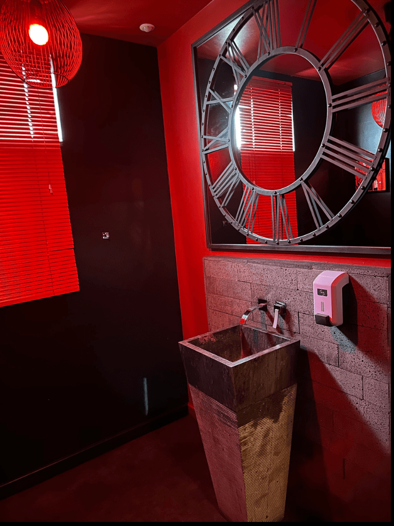 Sauna Club Bubbles - Swinger Club in Saint Denis, France