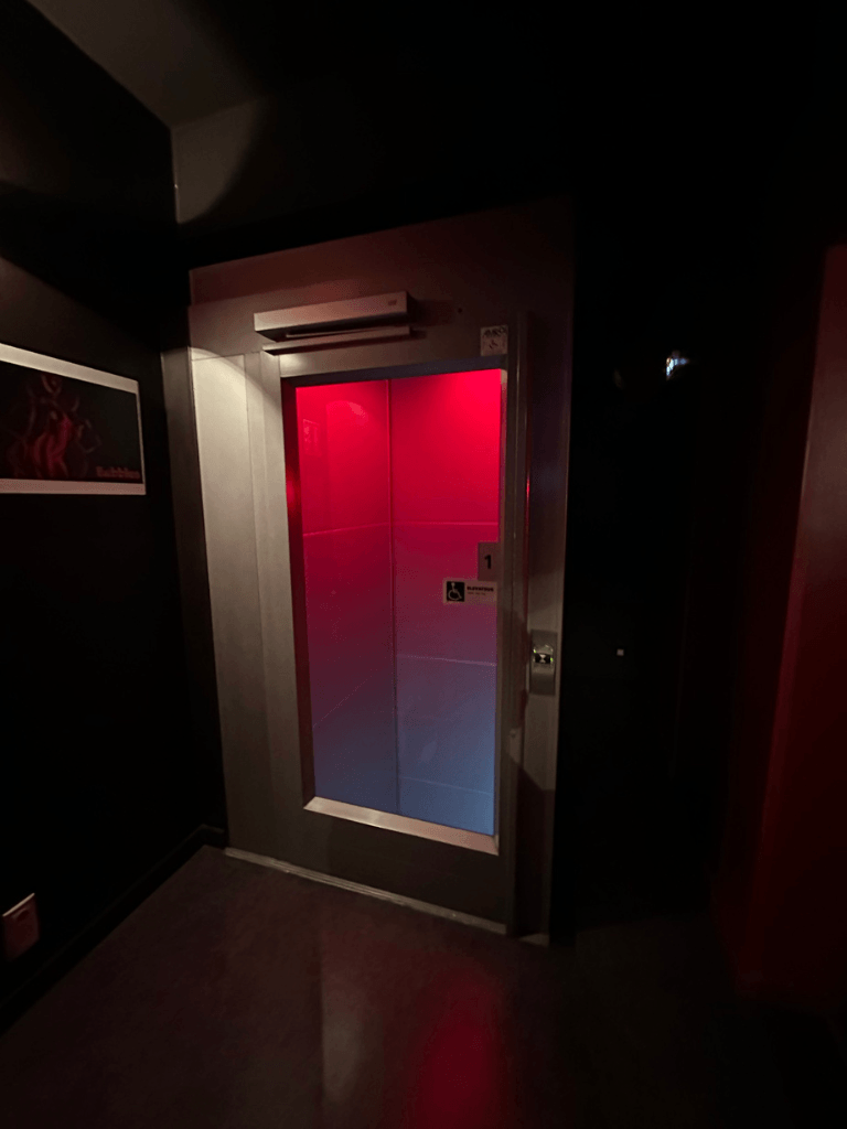Sauna Club Bubbles - Swinger Club in Saint Denis, France
