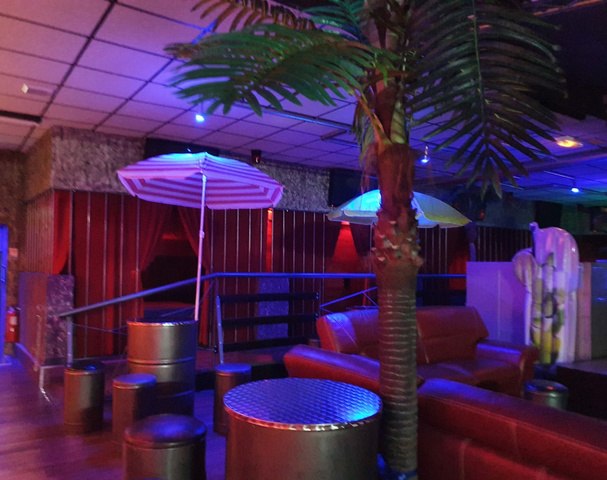 Wanted Club - Swinger Club in Saint Marcel, France