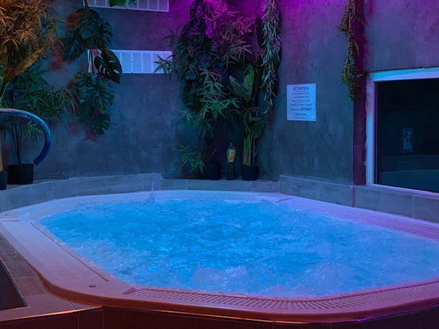 L'Hyppocampe - Swinger Club in Saint Maur Des Fosses, France