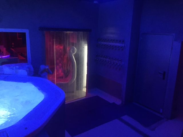 L'Hyppocampe - Swinger Club in Saint Maur Des Fosses, France