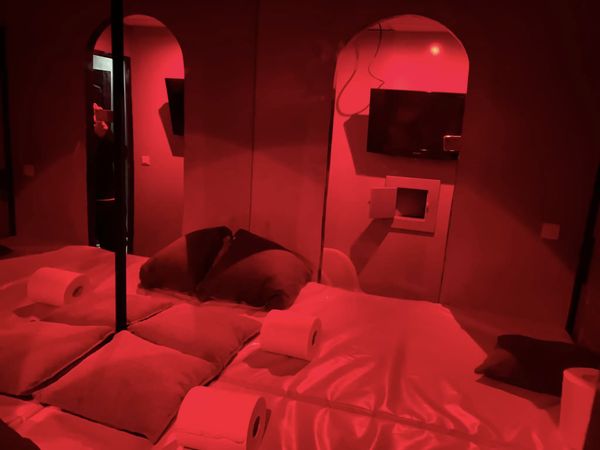 Sexshop Cassandre & Espace Libertin - Swinger Club in Saint Ouen L Aumone, France
