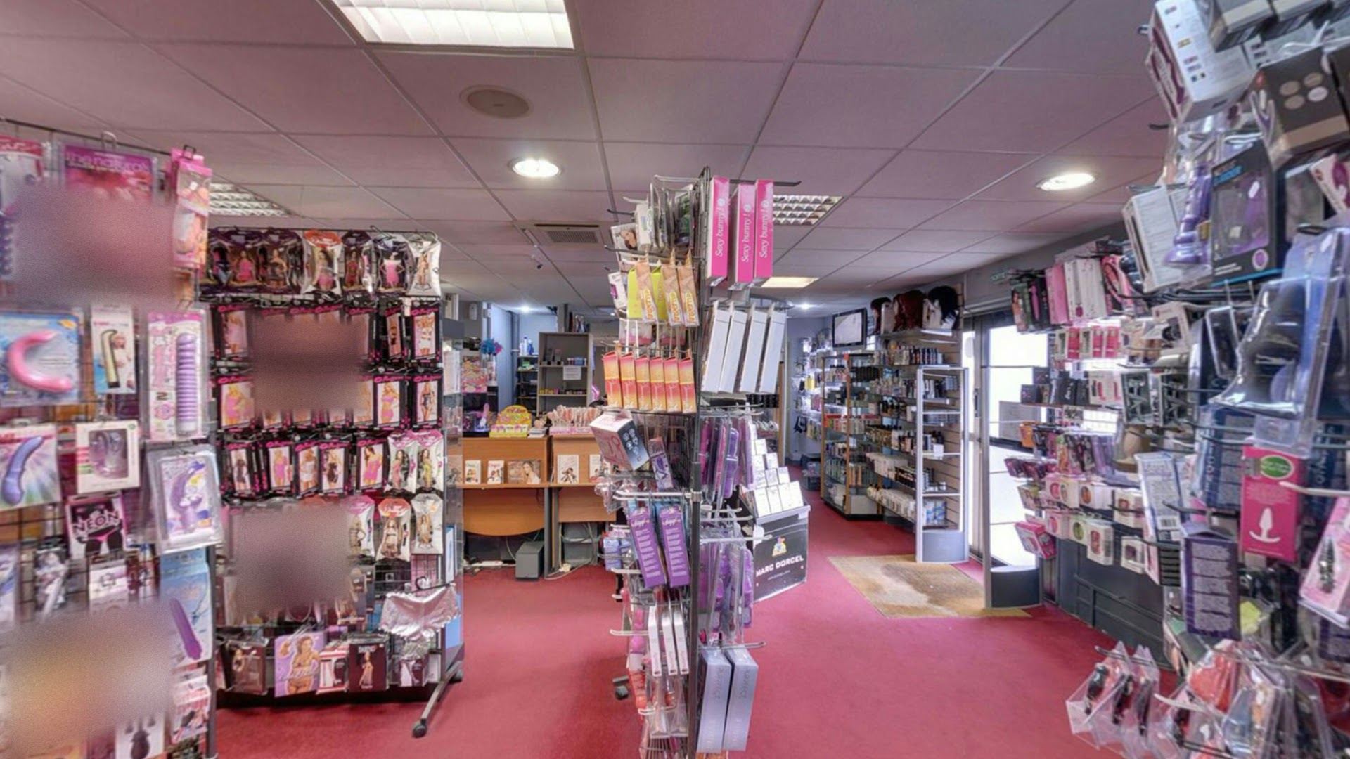 Sexshop Cassandre & Espace Libertin - Swinger Club in Saint Ouen L Aumone, France