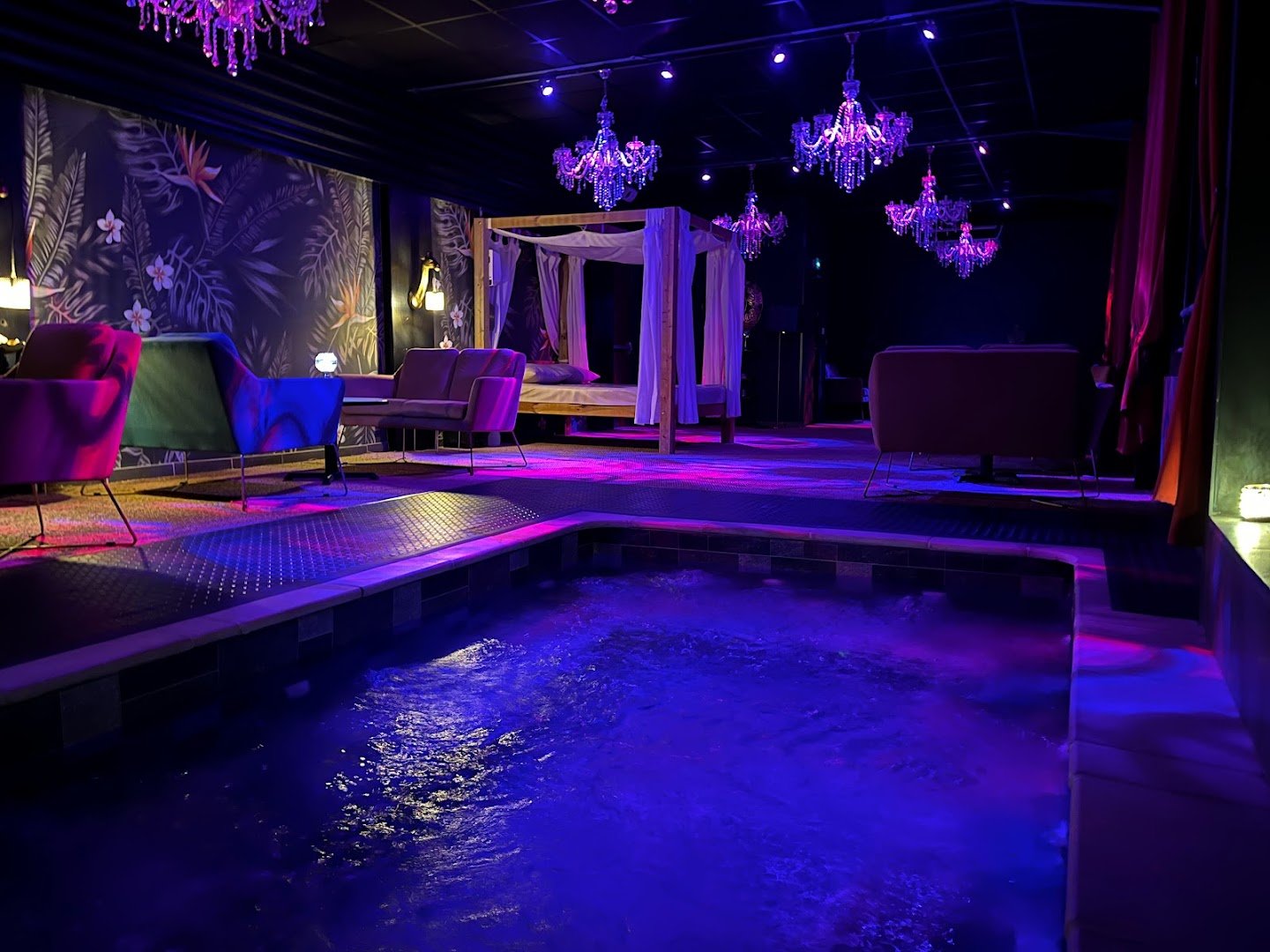 La Plage - Swinger Club in Sauvagnon, France