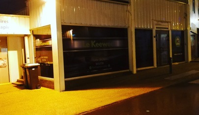 Keewee Séné ( Boutik-cruising-club / Sex-club-mixte ) - Swinger Club in Sene, France