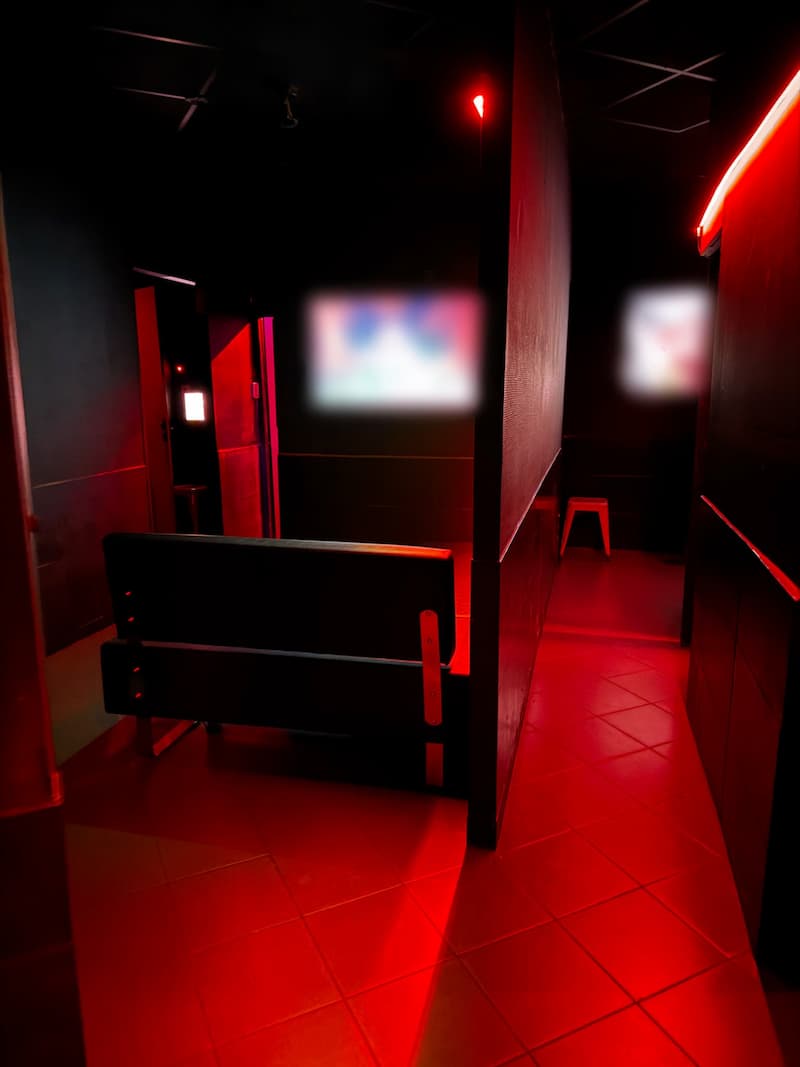 Red Cruising - L'ultime Sex Club - Swinger Club in Toulouse, France
