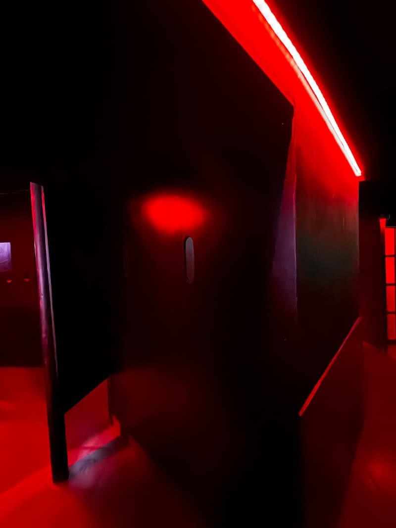 Red Cruising - L'ultime Sex Club - Swinger Club in Toulouse, France