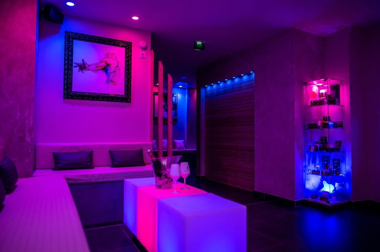 La Plume Du Phénix - Swinger Club in Valence, France