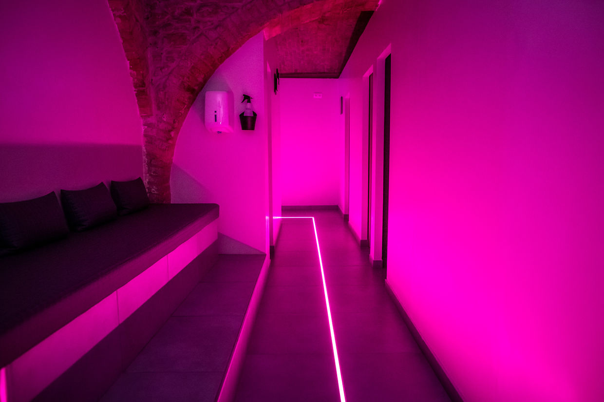La Plume Du Phénix - Swinger Club in Valence, France
