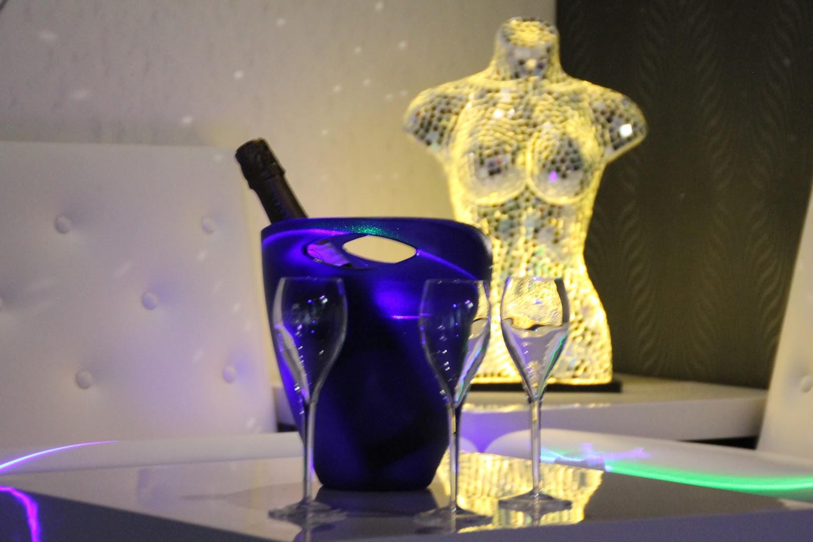 L'implicite - Swinger Club in Villeblevin, France