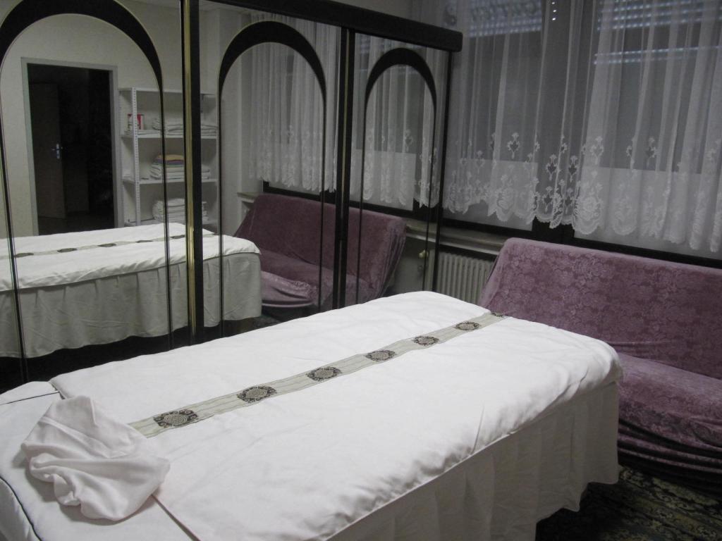 Chinesische Massage Gesundheitsgarten - Erotic Massage in Aachen, Germany