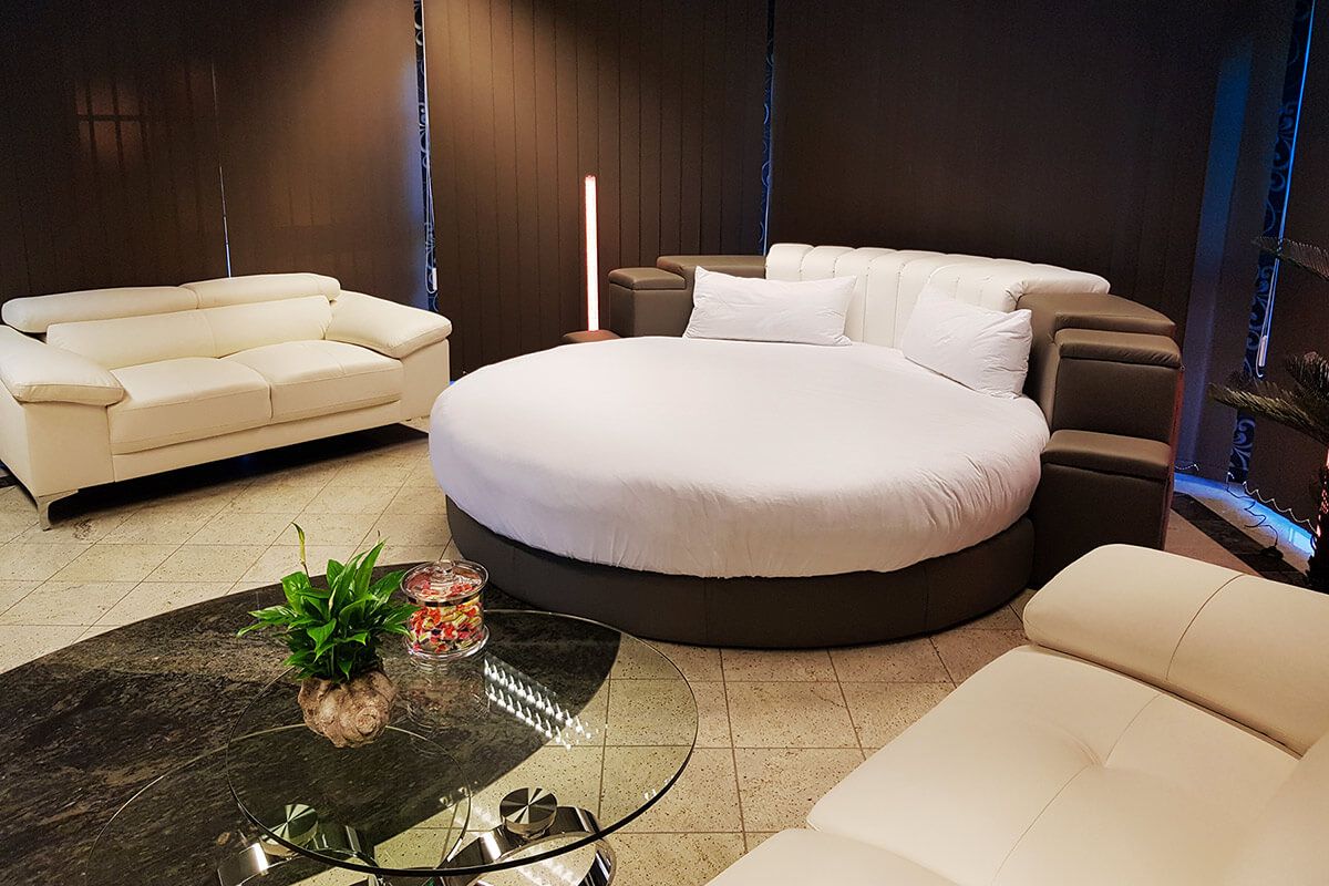 Villa Ekstase - Erotische Massage Ahrensfelde - Erotic Massage in Ahrensfelde, Germany