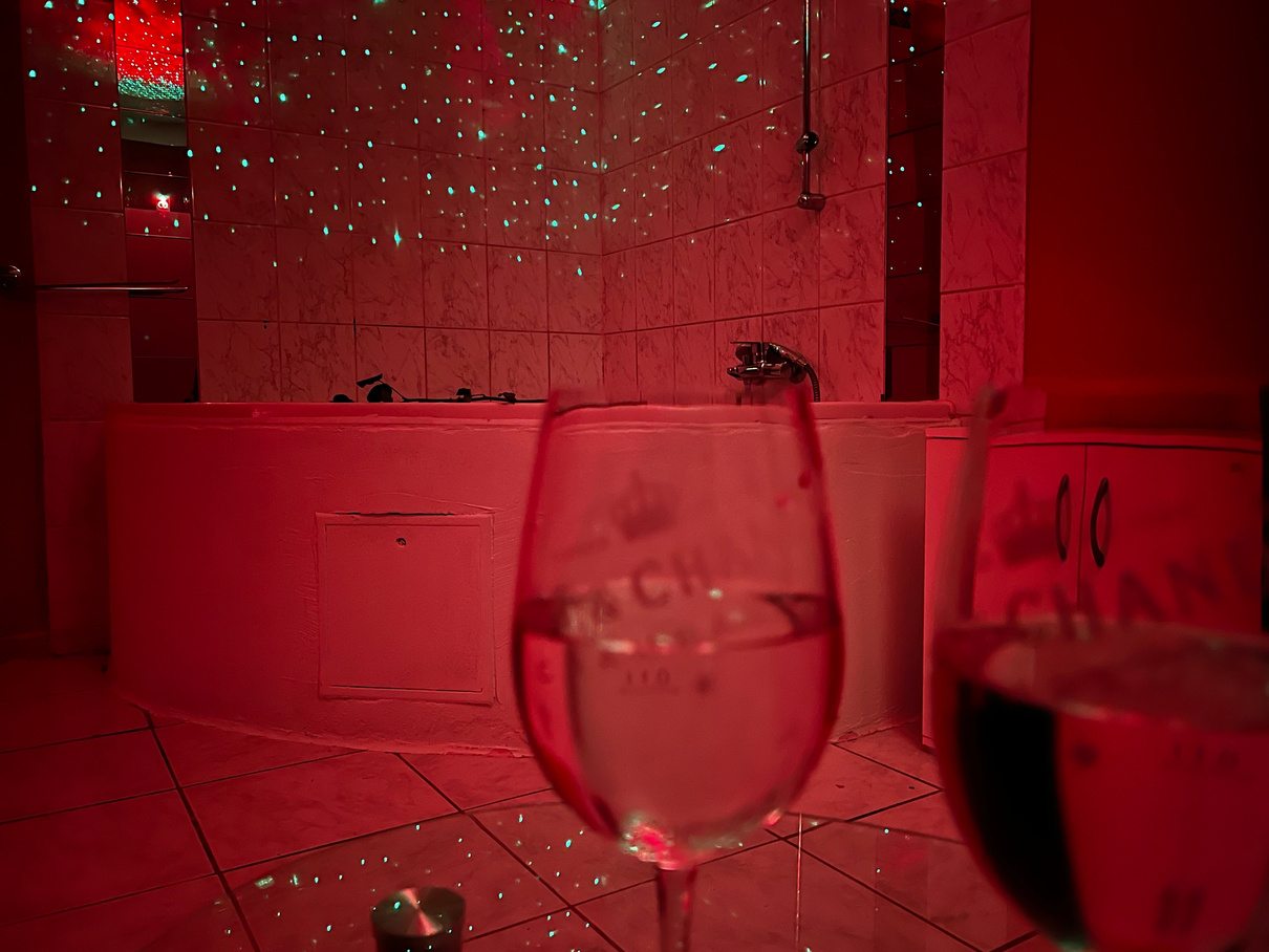Red Roses Bordell Und Bar - Brothel in Augsburg, Germany