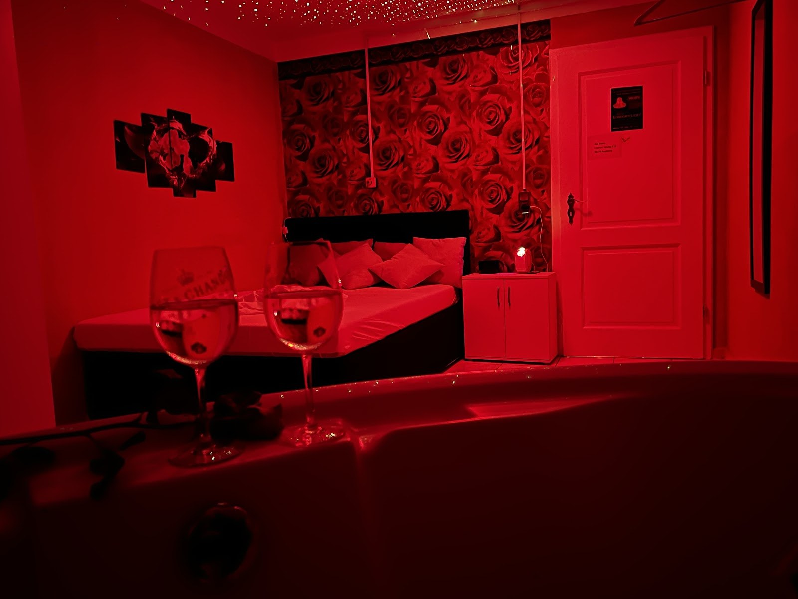 Red Roses Bordell Und Bar - Brothel in Augsburg, Germany