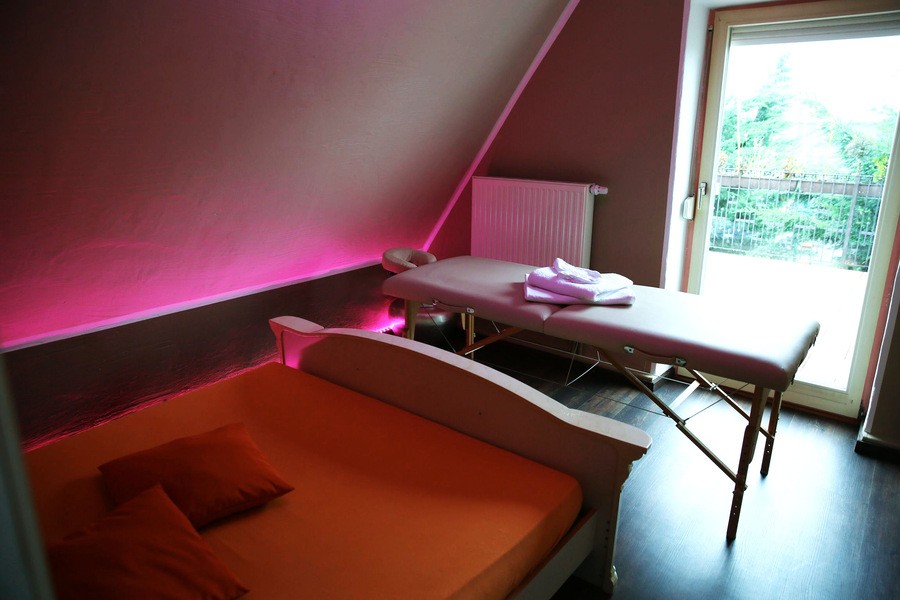 Erotik Palast Augsburg - Erotic Massage in Augsburg, Germany