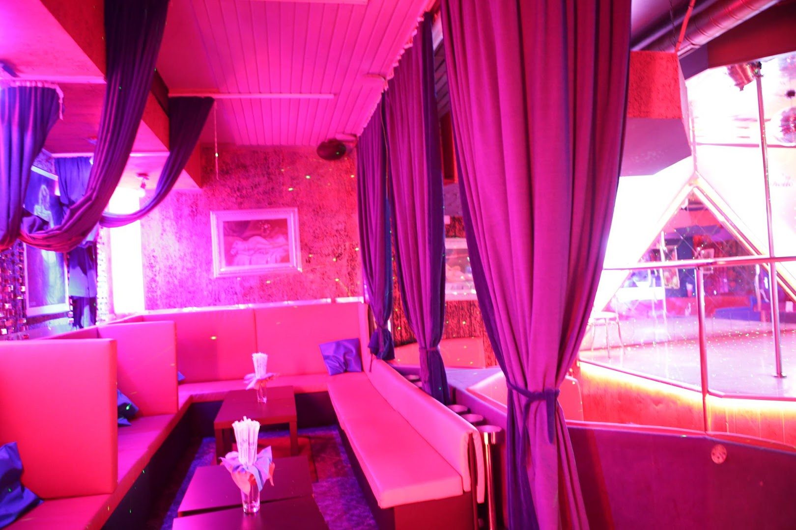 Tabledance-Nightclub Apollo - Nightclub in Augsburg, Germany