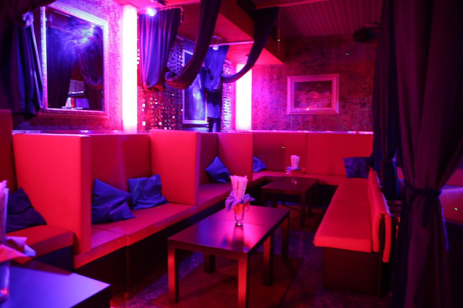 Tabledance-Nightclub Apollo - Nightclub in Augsburg, Germany