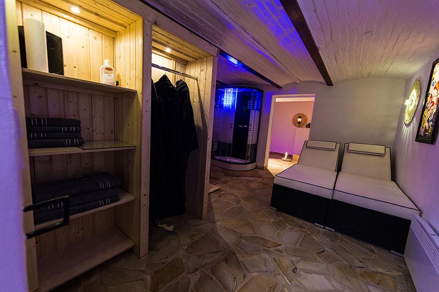 Privatclub Majorshaus - Brothel in Bad Konig, Germany
