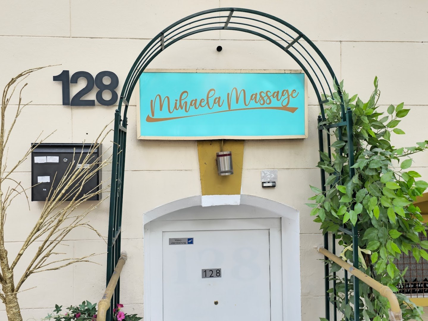 Mihaela Massage - Brothel in Berlin, Germany