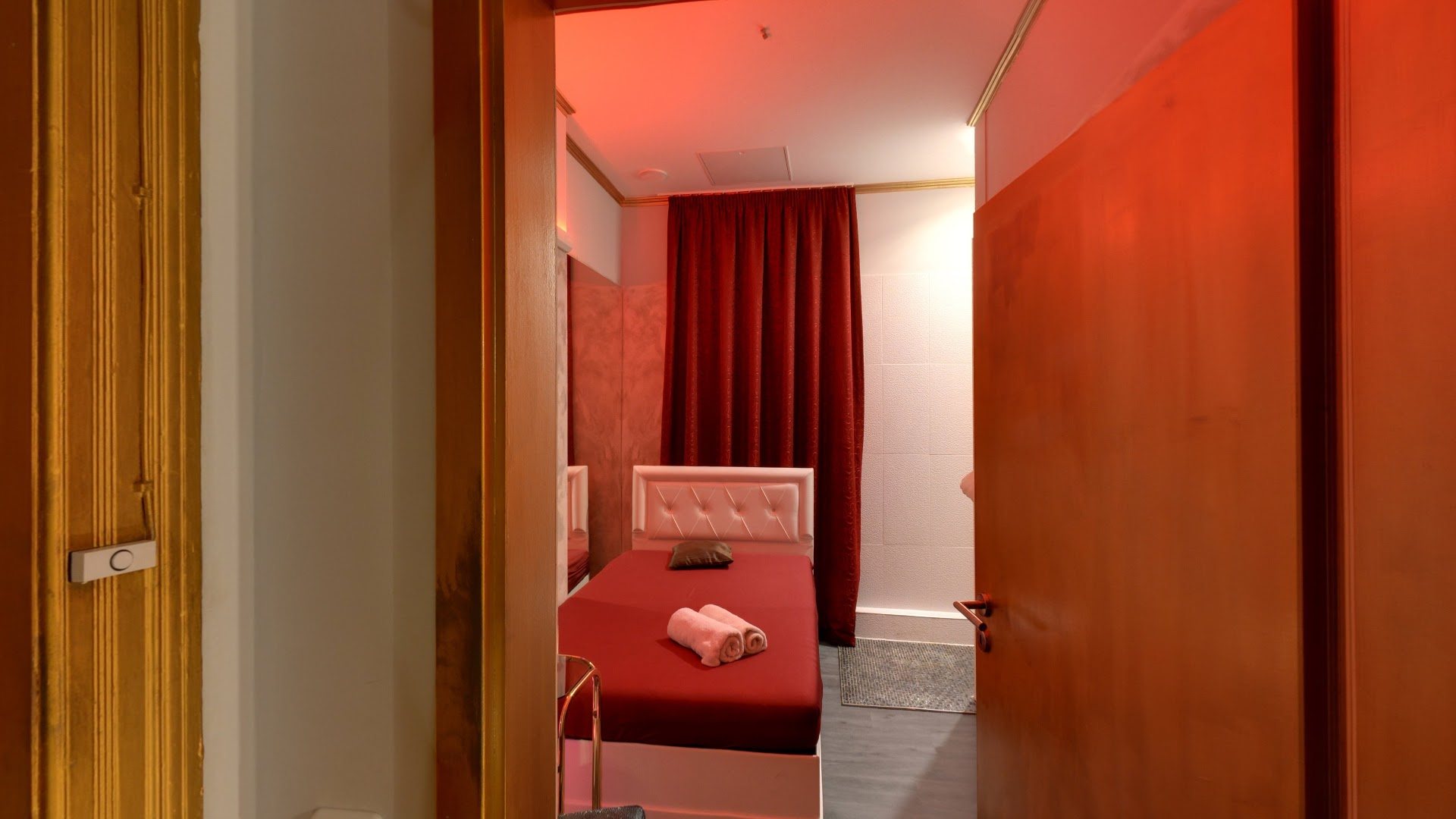 Angelhands Gmbh - Erotic Massage in Berlin, Germany