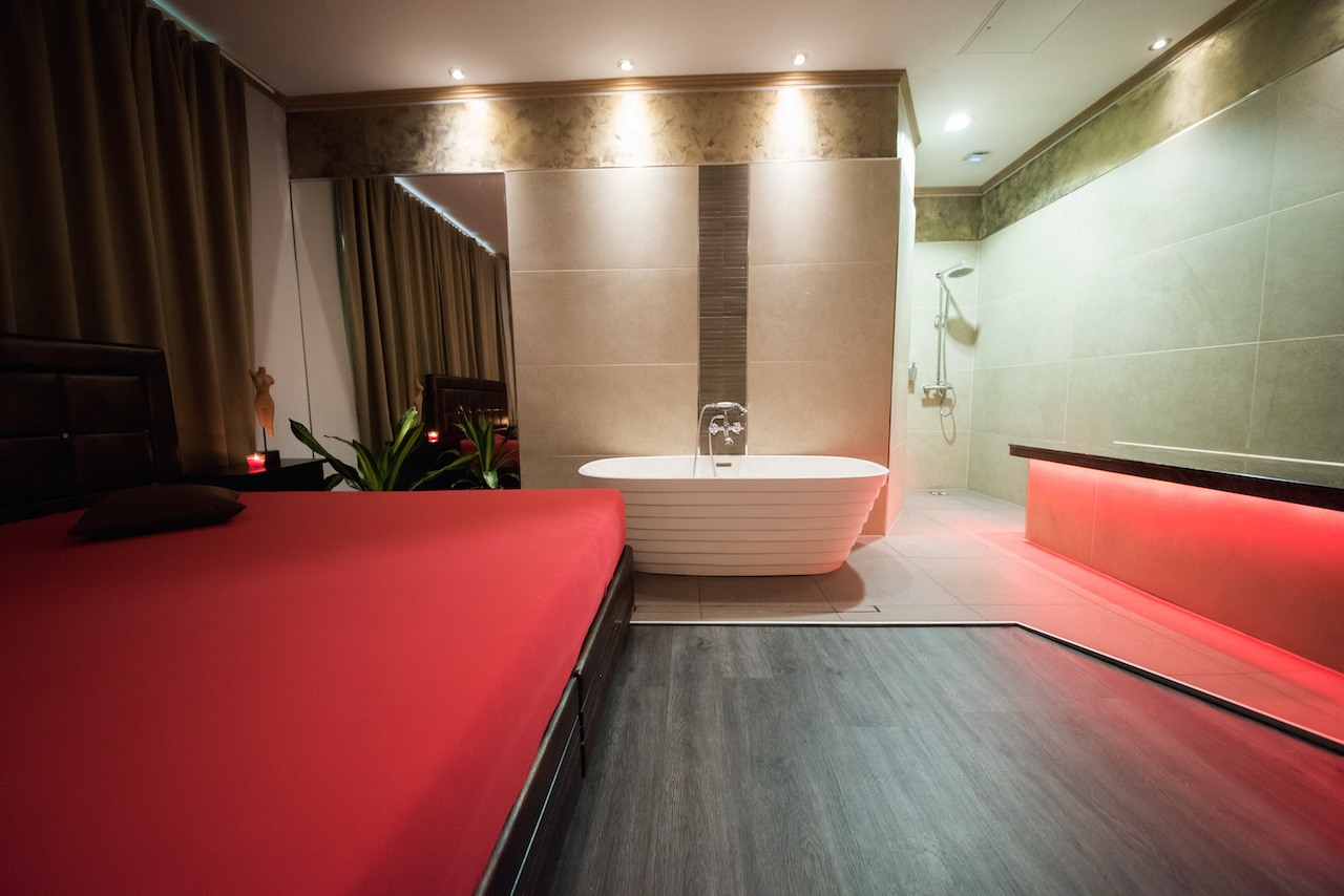 Angelhands Gmbh - Erotic Massage in Berlin, Germany
