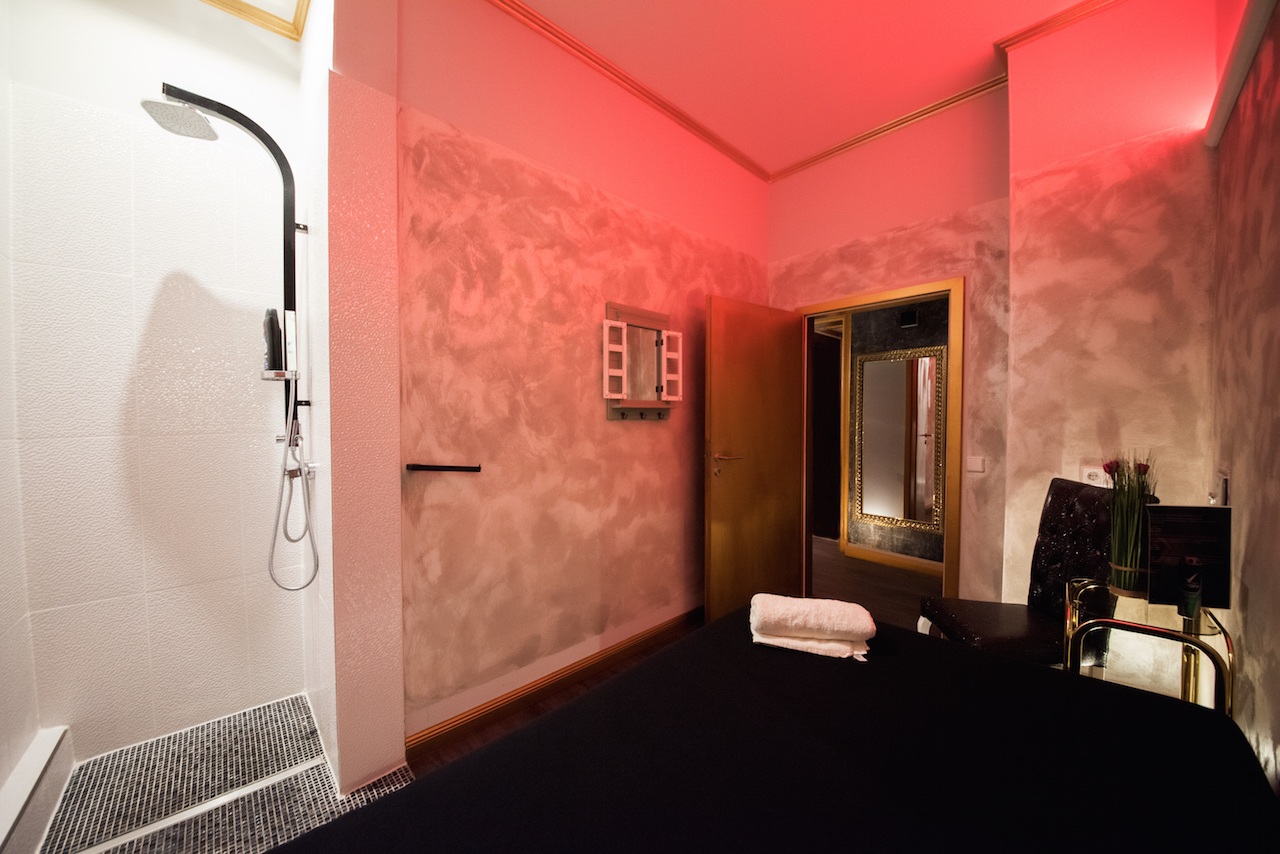 Angelhands Gmbh - Erotic Massage in Berlin, Germany