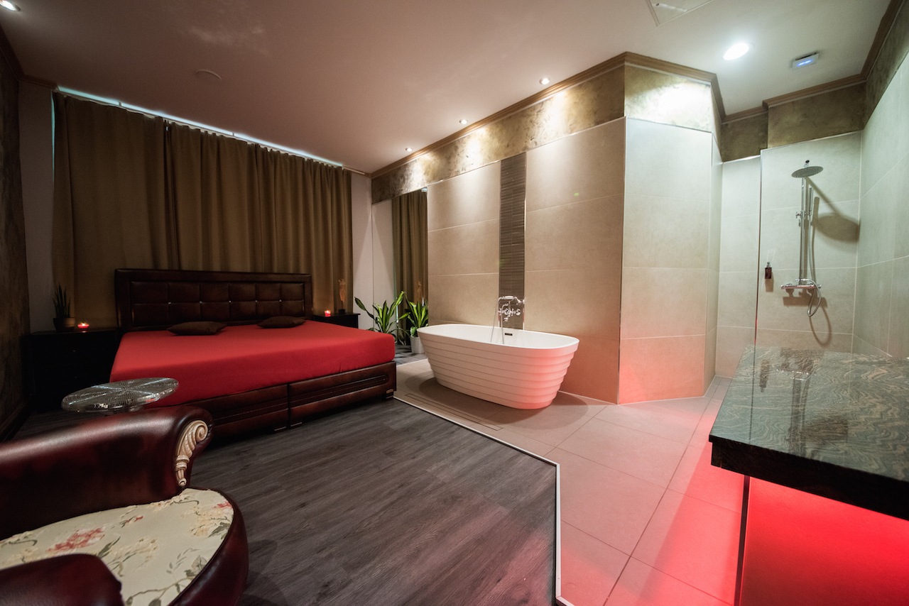 Angelhands Gmbh - Erotic Massage in Berlin, Germany