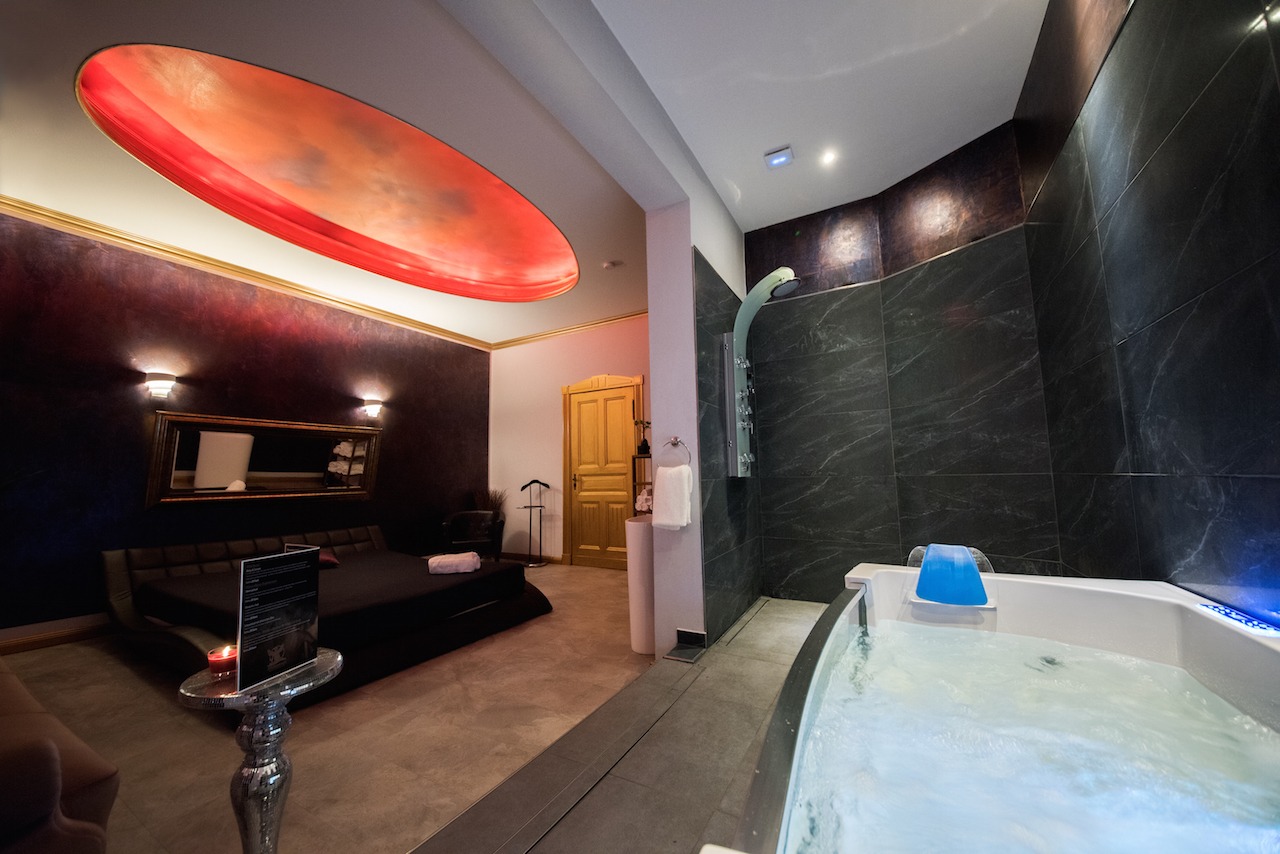Angelhands Gmbh - Erotic Massage in Berlin, Germany