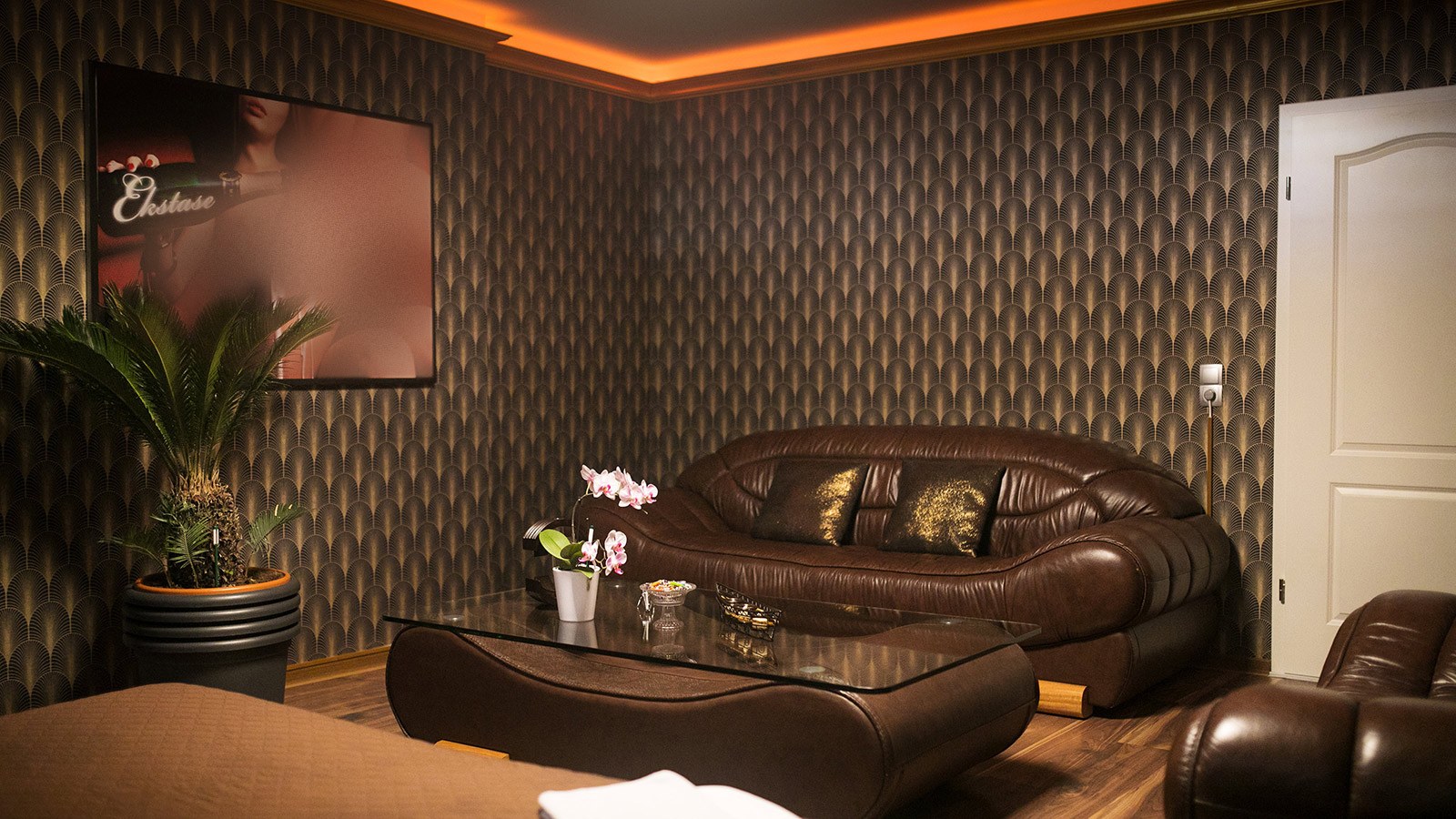 Ekstase Massagesalon - Erotische Massage Berlin - Erotic Massage in Berlin, Germany