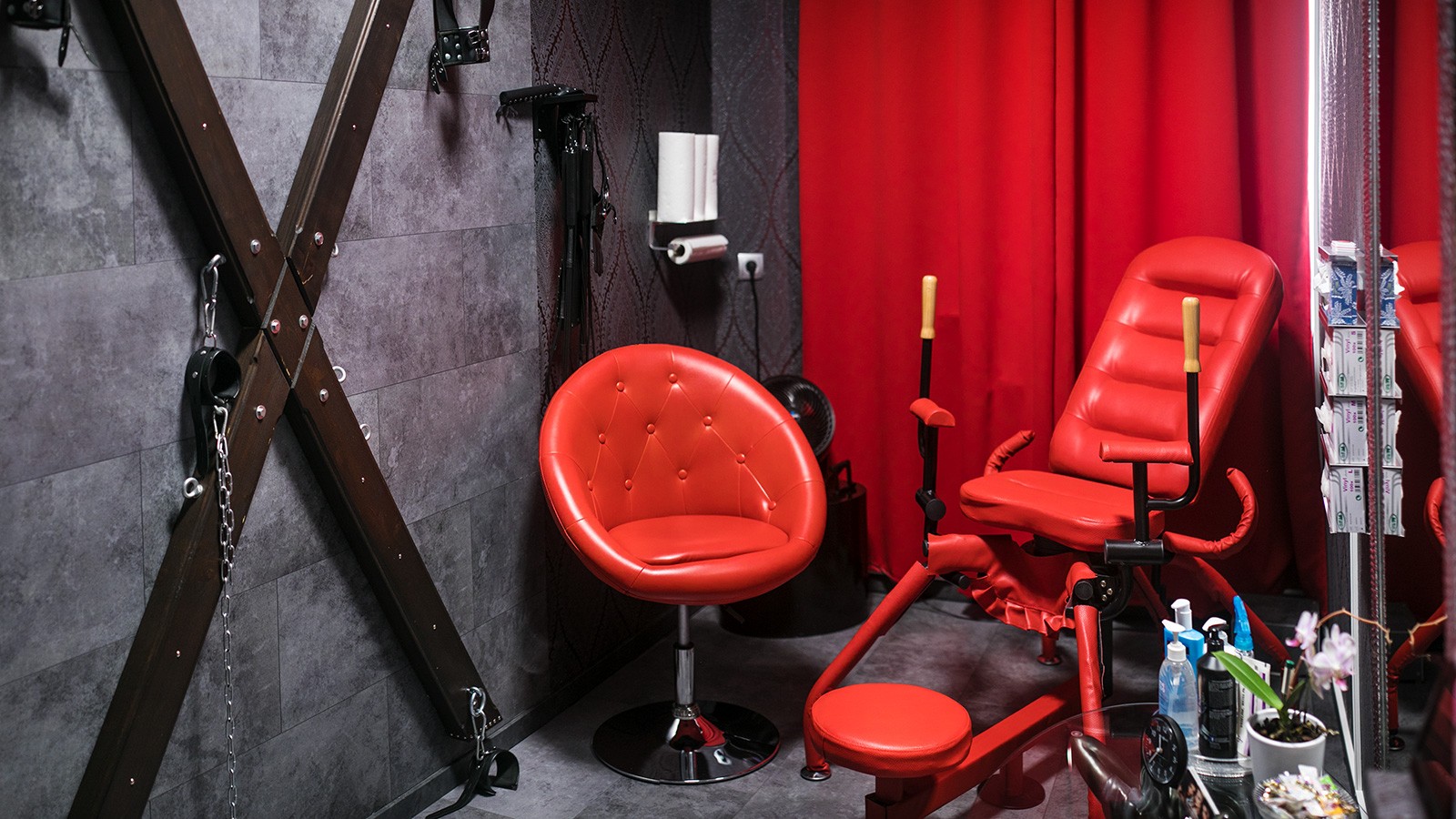 Ekstase Massagesalon - Erotische Massage Berlin - Erotic Massage in Berlin, Germany