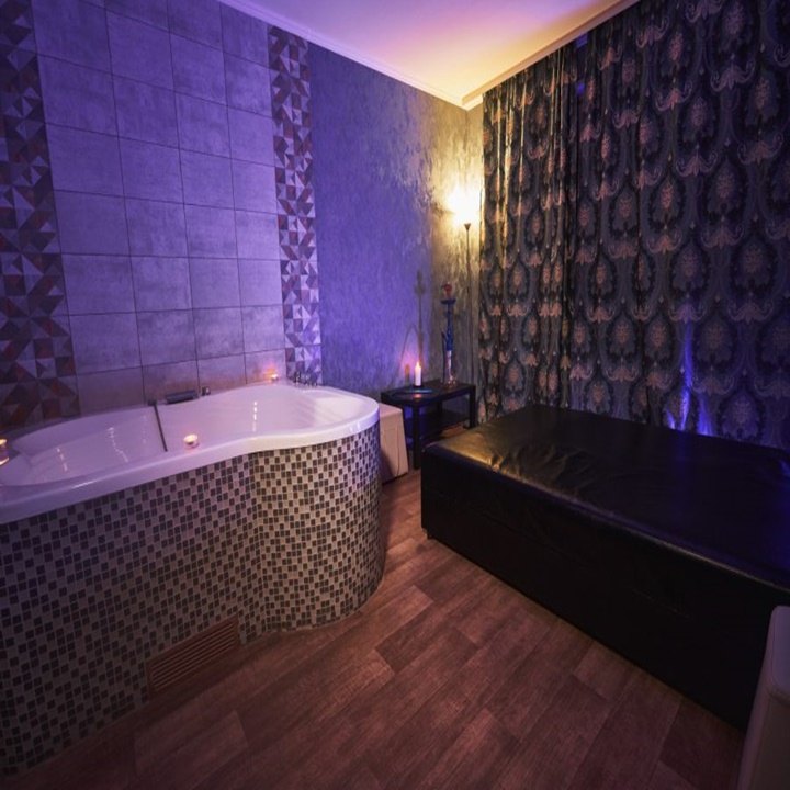 Frisör Berlin - Erotic Massage in Berlin, Germany